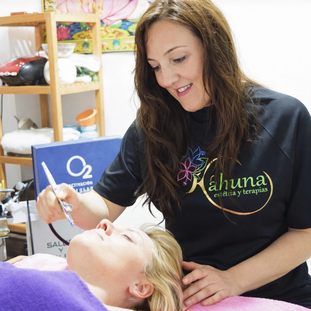 Tratamiento de limpieza facial en Kahuna Estètica i Teràpies en Terrassa